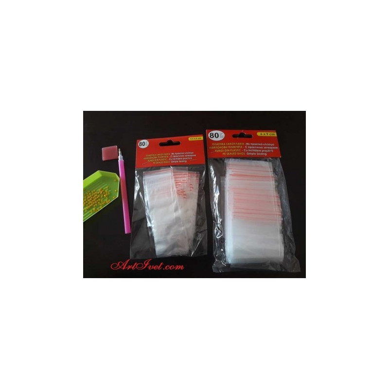 Pliculete din plastic cu fermoar pentru pastrarea margelelor Pliculete din plastic cu fermoar pentru pastrarea margelelor
